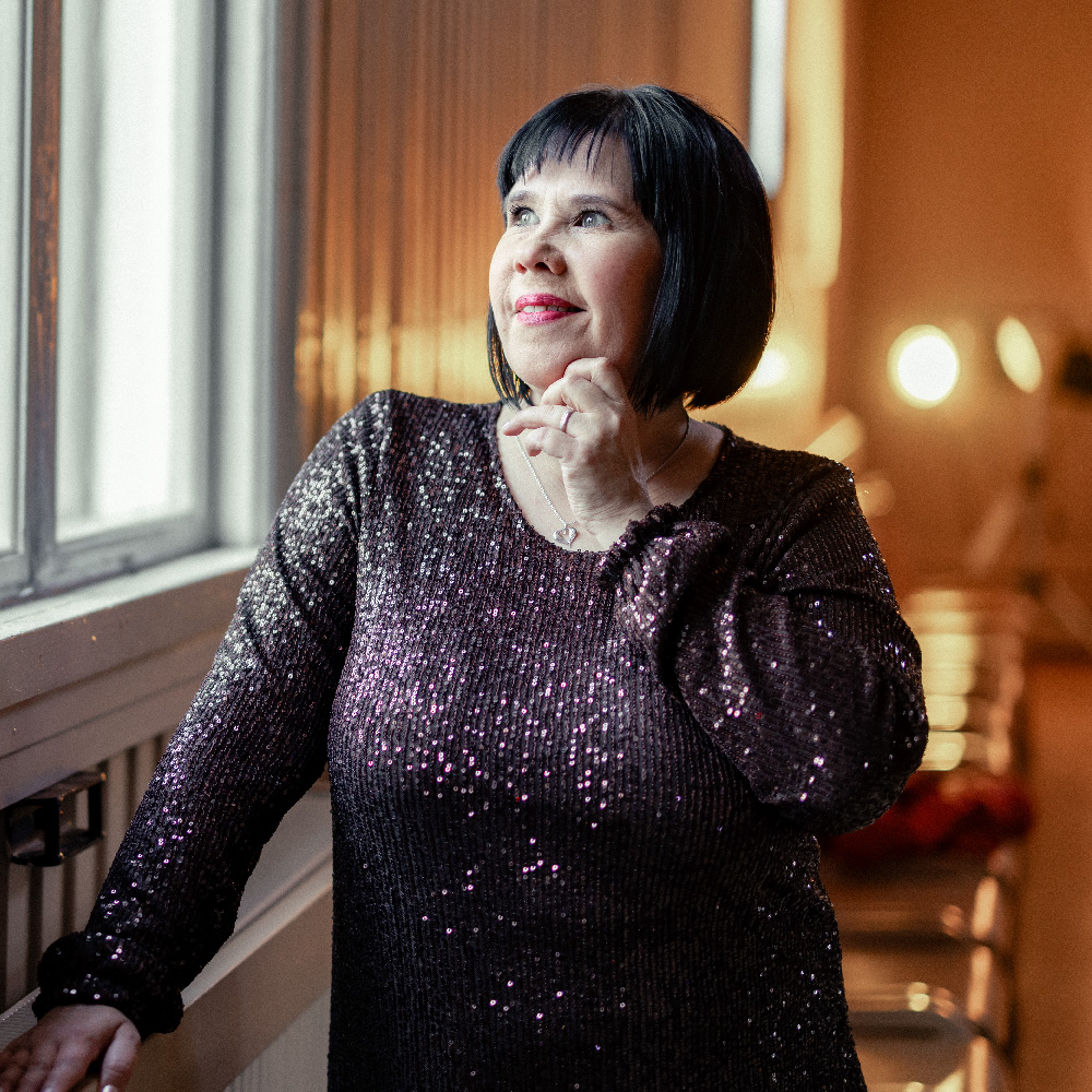 Sari Koivikko & Kuunhopea